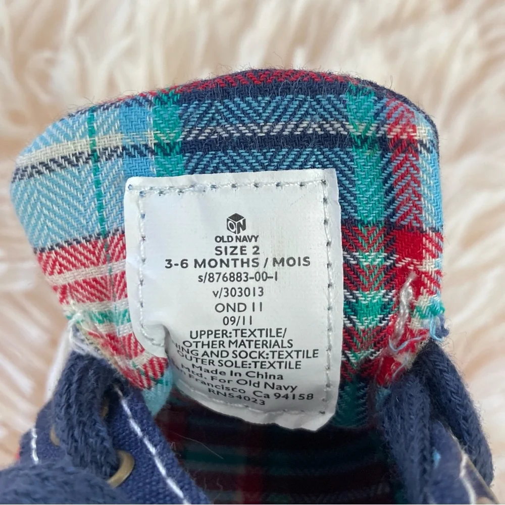 Old Navy Hightop Pre-Walker Crib Shoes